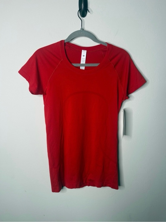lululemon athletica Tops - Lululemon Swiftly Tech Short Sleeve 2.0